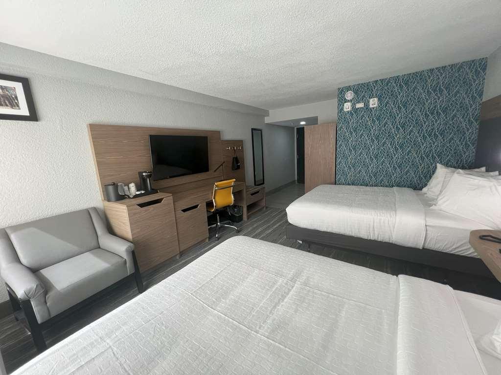Best Western Plus Mobile Inn And Suites Habitación foto