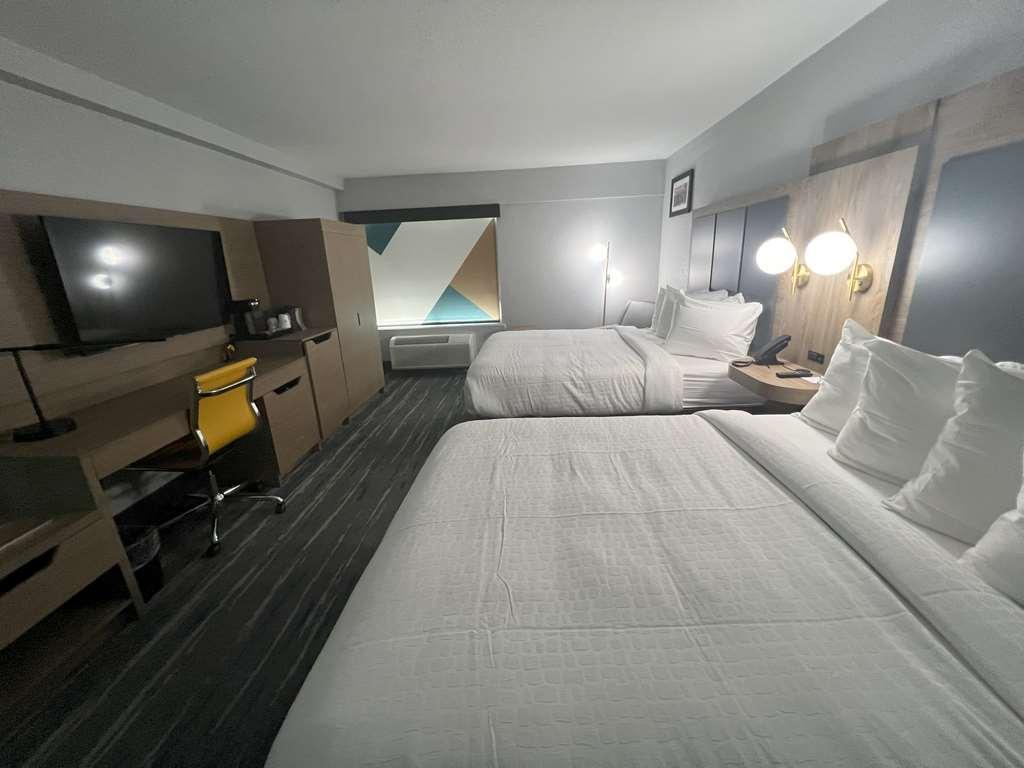 Best Western Plus Mobile Inn And Suites Habitación foto